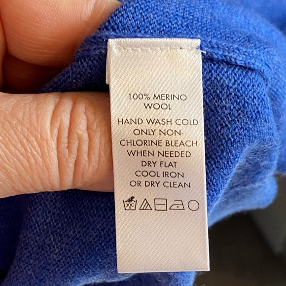 Calvin Klein Blue Extra Fine Merino Wool V-neck Sweater Fall Winter classic - Picture 4 of 5